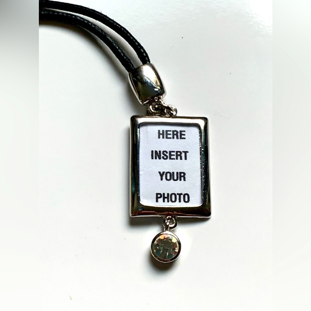 π·Photo Frame with Cubic Zirconia Purse/Bag/Backpack Charm β€οΈ Hearts on Back - Picture 3 of 7